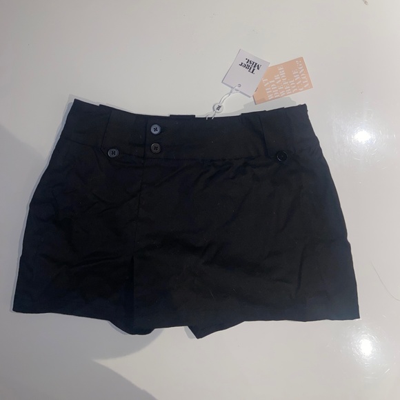 TIGER MIST KITTIE SKORT IN BLACK SIZE XS - Picture 3 of 4